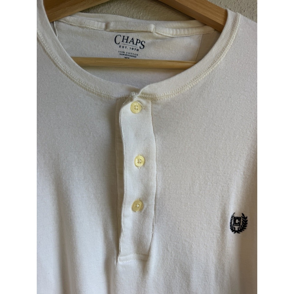Chaps Mens Long Sleeve Henley Shirt XL Cream White Cotton Embroidered Crest Logo